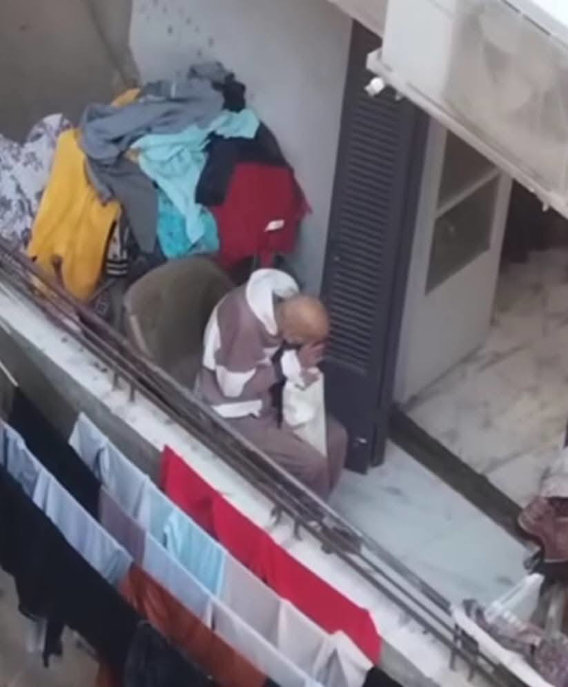 تطورات جديدة في  قضية تكبيل مسن داخل دار رعاية بمصر الجديدة.